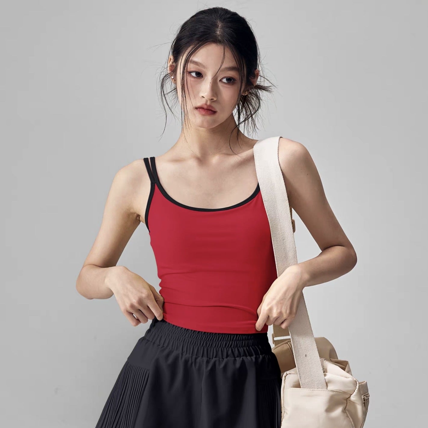 2025 New Summer Yoga Clothing Vest with Chest Pad Sports Bra Slimming Look Sleeveless Pilates Top Suit