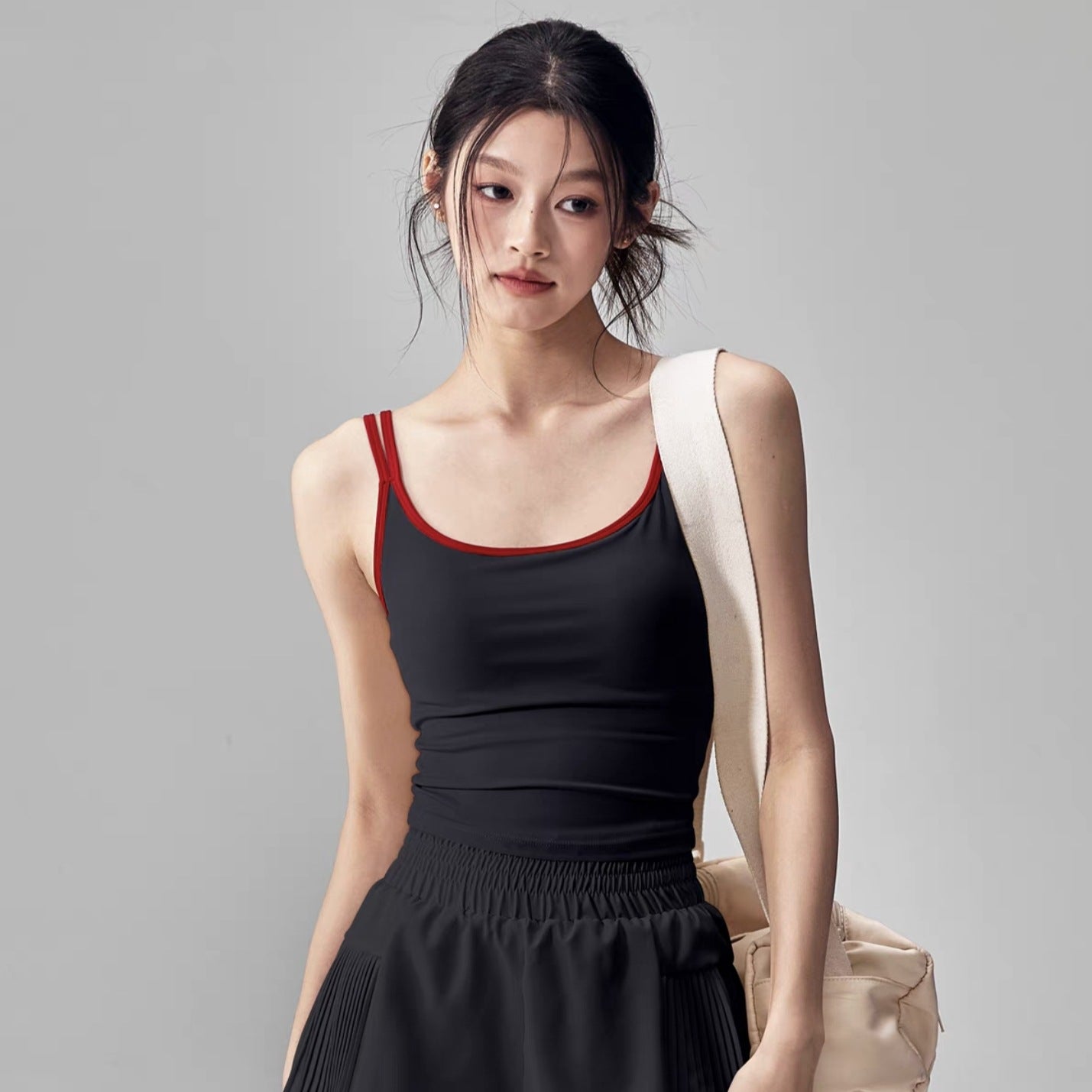 2025 New Summer Yoga Clothing Vest with Chest Pad Sports Bra Slimming Look Sleeveless Pilates Top Suit