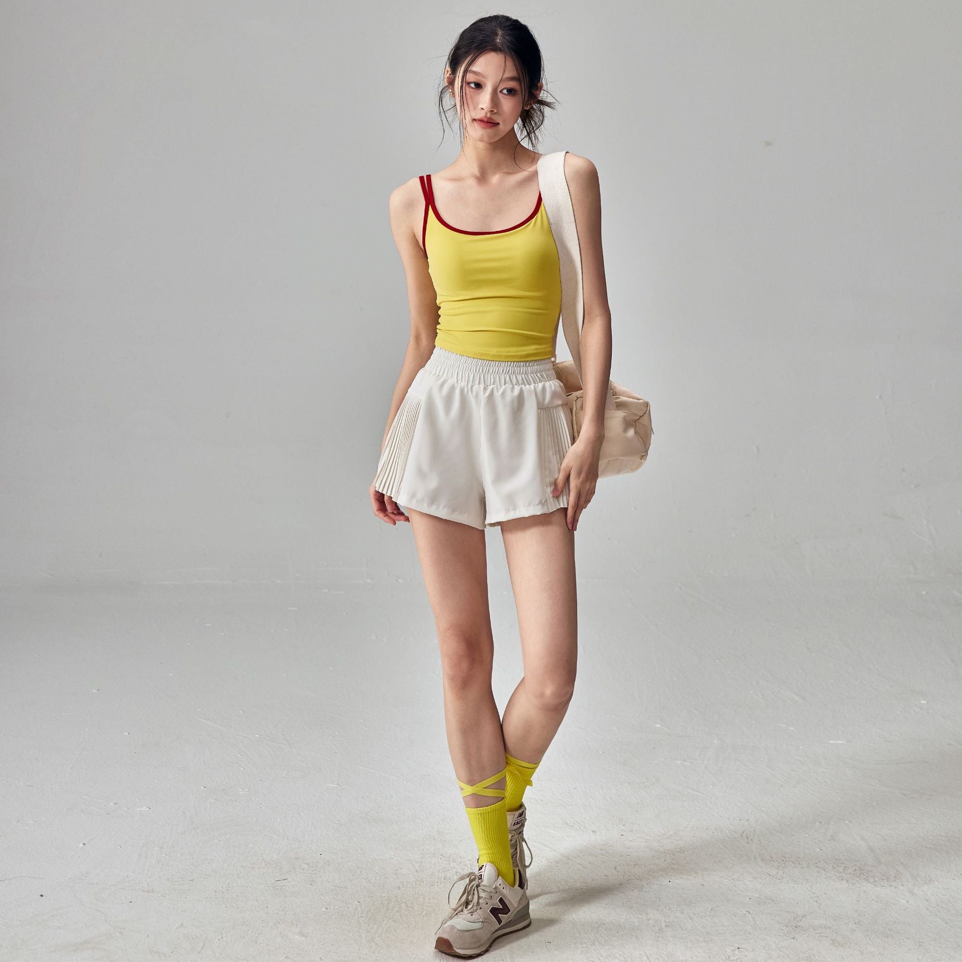 2025 New Summer Yoga Clothing Vest with Chest Pad Sports Bra Slimming Look Sleeveless Pilates Top Suit
